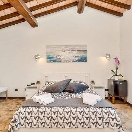 Hotel La Pietra Restaurant ฟอสดิโนโว ภายนอก รูปภาพ