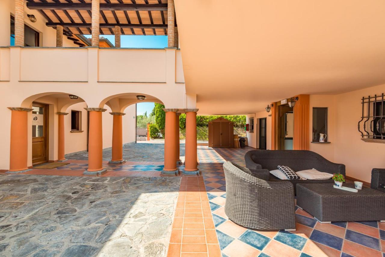 Hotel La Pietra Restaurant ฟอสดิโนโว ภายนอก รูปภาพ